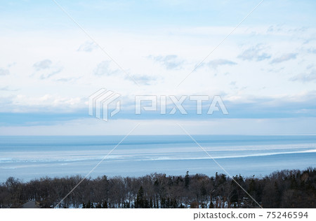 Drift ice seen offshore, Shiretoko, a World Heritage Site 75246594