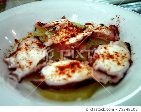 Octopus tapas Octopus tapas 75249108
