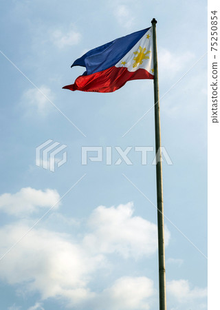 philippines filipino flag on flagpole in manila philippines filipino flag on flagpole in manila 75250854