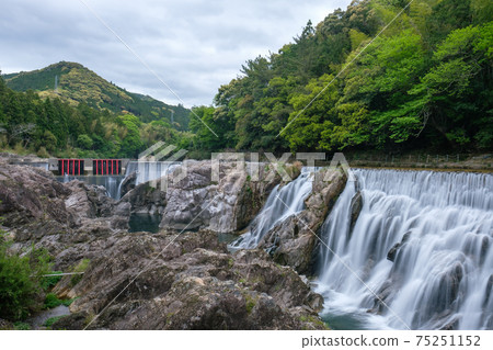Nagashino Dam Shinshiro Niagara Nagashino Dam Shinshiro Niagara 75251152