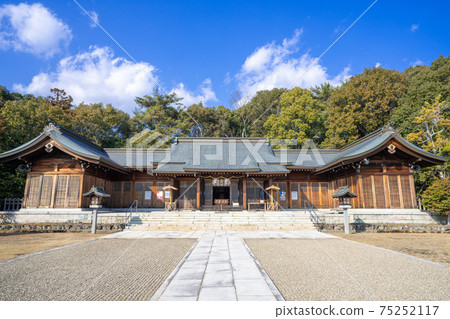 Yamaguchiken Gokoku Shrine (Yamaguchi Prefecture Gokoku Shrine) Yamaguchi City, Yamaguchi Prefecture 75252117