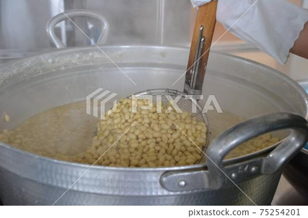Boiled soybeans Boiled soybeans 75254201