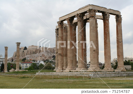 Temple of Zeus and Parthenon in Athens Greece Temple of Zeus and Parthenon in Athens Greece 75254787