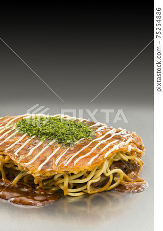 Okonomiyaki Hiroshima style 75254886