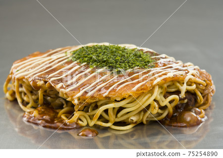 Okonomiyaki Hiroshima style Okonomiyaki Hiroshima style 75254890