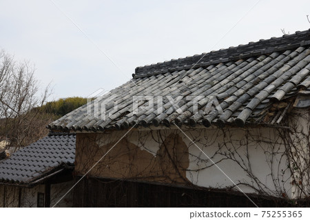 日本岡山縣總社市的一座古老而美麗的建築 日本岡山縣總社市的一座古老而美麗的建築 75255365