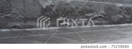 Waterproofing flat roof terrace with roll bitumen 75259089
