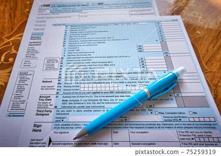 US 1040 Tax Form US 1040 Tax Form 75259319