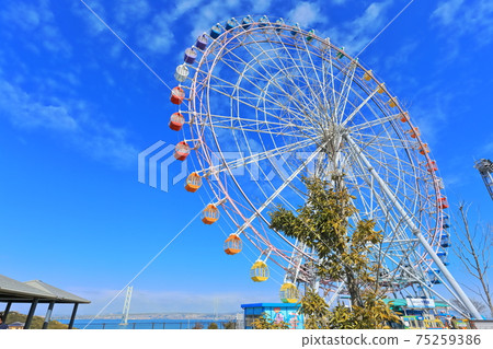 [兵庫縣]淡路SA摩天輪和明石海峽大橋 75259386