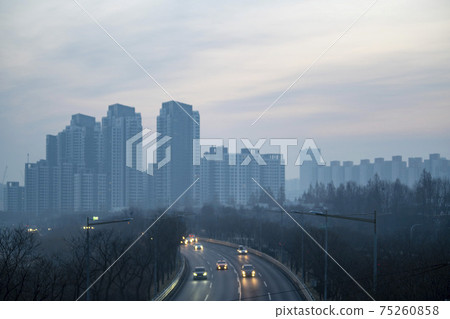Olympic Expressway, Seocho-gu, Seoul Olympic Expressway, Seocho-gu, Seoul 75260858