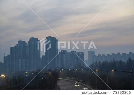 Olympic Expressway, Seocho-gu, Seoul Olympic Expressway, Seocho-gu, Seoul 75260866