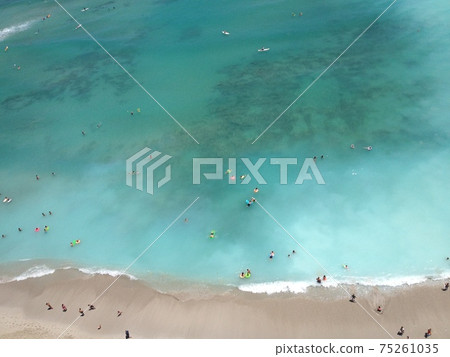 Ocean view of Oahu, Hawaii Ocean view of Oahu, Hawaii 75261035