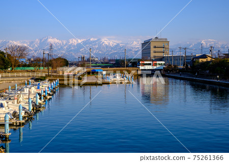 Toyama / Tateyama mountain range and tram / Iwase canal 75261366