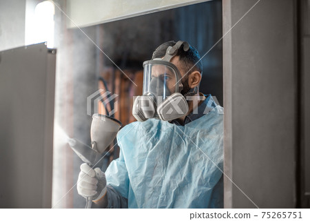 Powder coating process of metal products 75265751