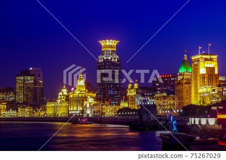 Night view of Shanghai Bund Night view of Shanghai Bund 75267029