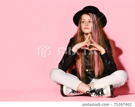Portrait of a stylish teenage girl 75267402