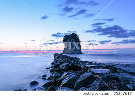 黎明前的三島 75267617