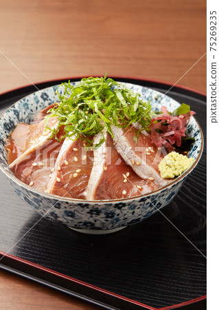 tail魚醃製的飯碗 tail魚醃製的飯碗 75269235