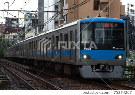 [OH] Odakyu Line 4000 series (main line: bound for Shinjuku) 75274267