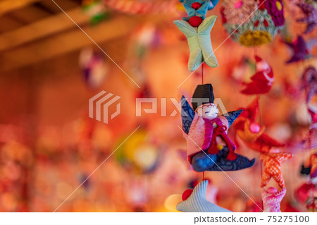 (Shizuoka Prefecture) Hina no Yakata Mukai-an Hanging Hina 75275100