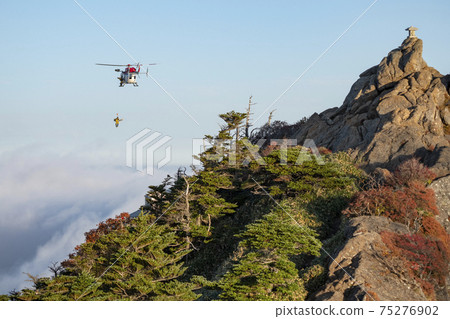 石zu山的山地救援(愛媛縣) 石zu山的山地救援(愛媛縣) 75276902