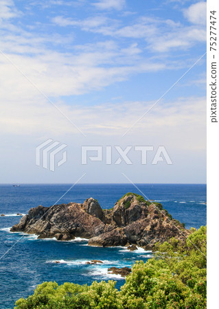 Takahama Beach 75277474