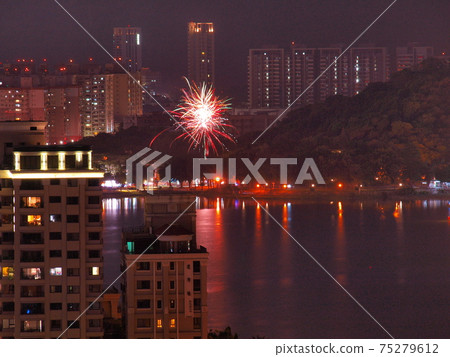 蓮池潭中秋煙火 75279612