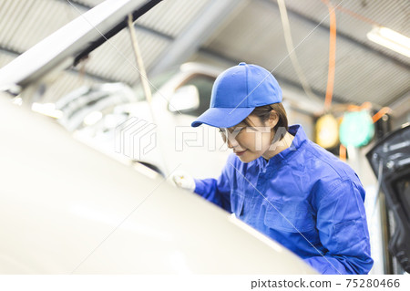 Auto mechanic 75280466