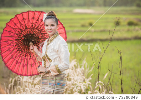 Thai Woman In Traditional Costume Of Thailand. Thai Woman In Traditional Costume Of Thailand. 75280849