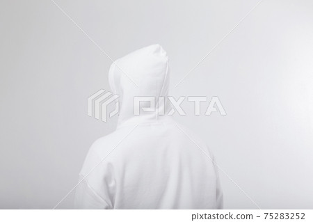 hood T-shirt 75283252