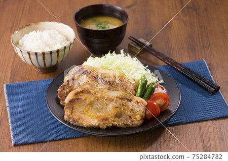 Grilled pork with miso sauce Grilled pork with miso sauce 75284782
