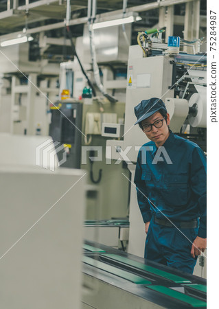 報紙印刷廠 75284987