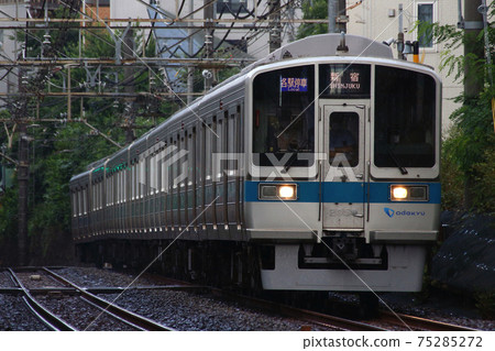 [OH] Odakyu Line 2000 type (stops at each station, prototype car) 75285272