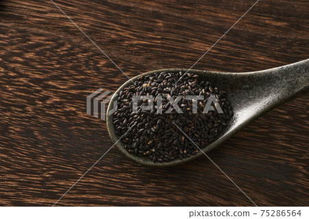 黑芝麻撈出的蓮花 75286564