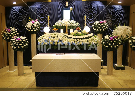 Flower altar Flower altar 75290018
