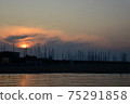 Romantic sunset over the harbor. 75291858