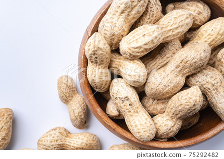 peanuts peanuts 75292482