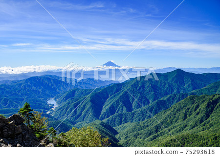 Summer sky, mountains of Okuchichibu and Mt. Fuji Summer sky, mountains of Okuchichibu and Mt. Fuji 75293618