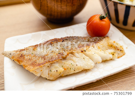 烤魚鱈魚 烤魚鱈魚 75301799
