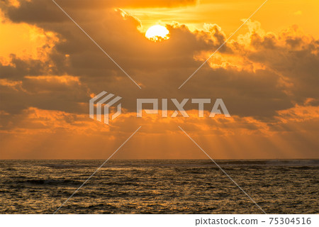 Sunset and light beam over the sea in Bali Sunset and light beam over the sea in Bali 75304516