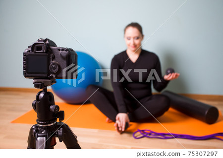 Creating video content with fitness workouts to do at home 75307297