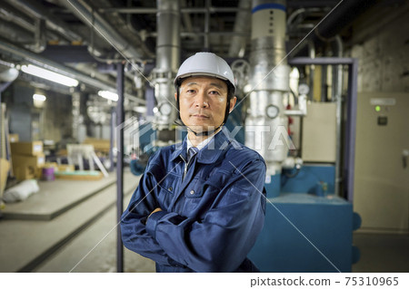 Business engineer male Business engineer male 75310965