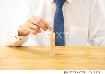 商業形象積木的男人 商業形象積木的男人 75314729