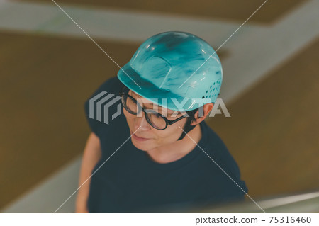 工廠員工 75316460