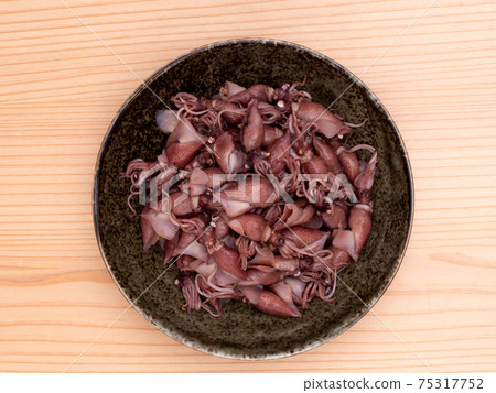 煮螢火蟲魷魚 75317752