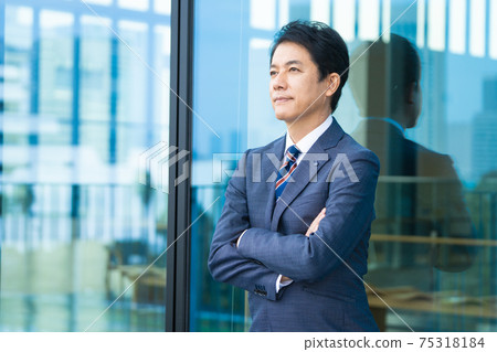 Work image of middle businessman Work image of middle businessman 75318184