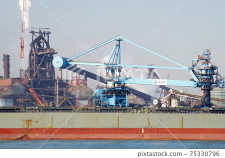 View of the unloader at Mizushima Steel Works View of the unloader at Mizushima Steel Works 75330796