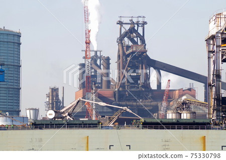 水島鋼鐵廠的高爐視圖 75330798