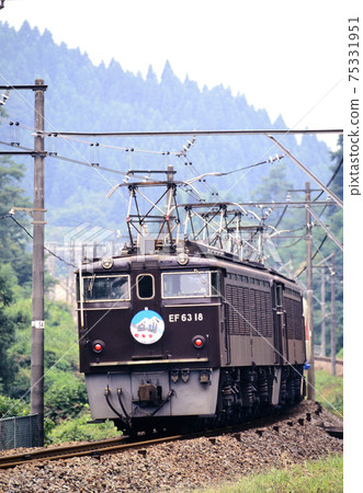 1997 EF63 18 double-headed 489 series limited express Hakusan going on the old Shin-Etsu main line 75331951