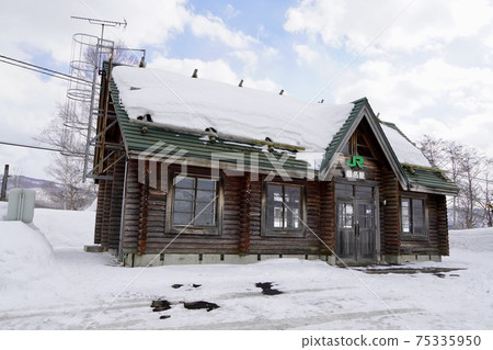 函館本線梅那站 75335950